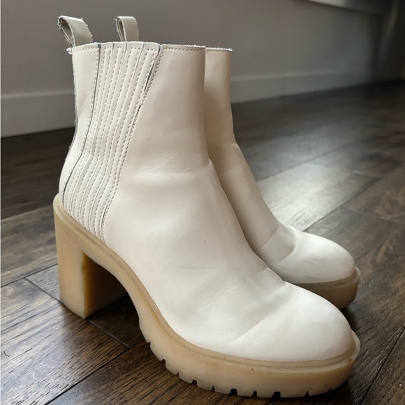 Dolce Vita Cario Boot, White - Picture 7 of 10